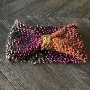 Ear warmer…..knitted…..EUC!!